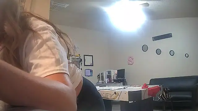 bootiebby online show from April 2026 07:26:02 AM