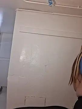 bootiebby online show from October 2025 08:31:01 PM