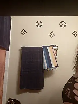 bootiebby online show from March 2026 12:00:02 PM