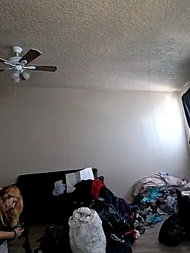 bootiebby online show from September 2025 08:33:01 PM