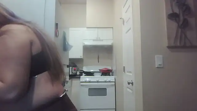 bootiebby online show from December 2025 01:57:02 PM