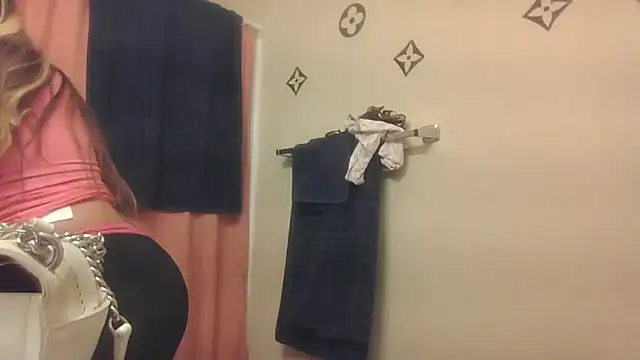 bootiebby online show from November 2025 10:25:01 AM