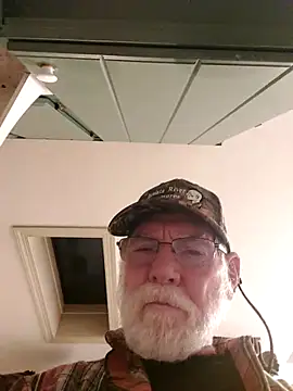 Snapshot of CDforU chatting on October 2025 08:57:02 AM CDforU online show from October 2025 08:57:02 AM