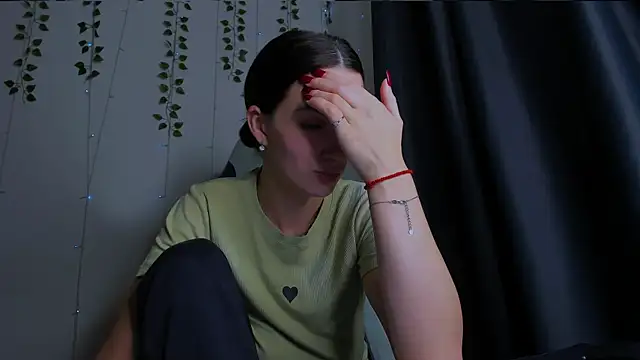 KarlaSim online show from November 2025 10:13:02 PM