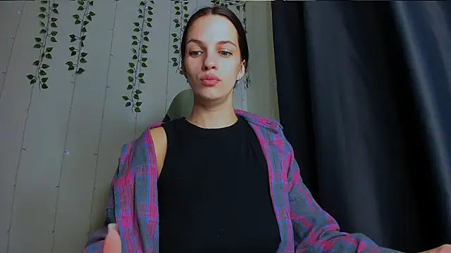 KarlaSim online show from November 2025 07:19:01 PM