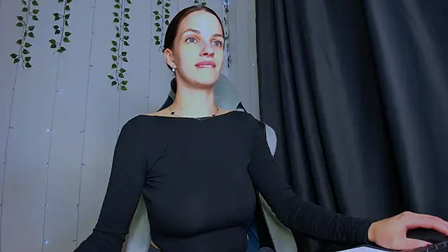 KarlaSim online show from October 2025 10:31:02 PM