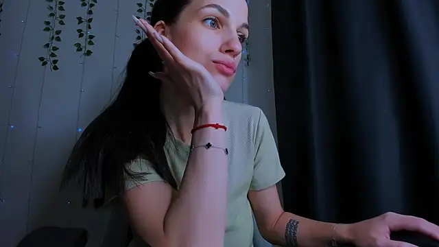 KarlaSim online show from December 2025 09:47:01 PM