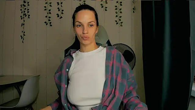 KarlaSim online show from September 2025 10:21:02 AM