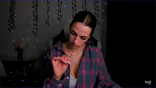 KarlaSim online show from February 2025 09:28:01 PM