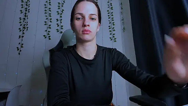 KarlaSim online show from December 2025 08:42:02 PM