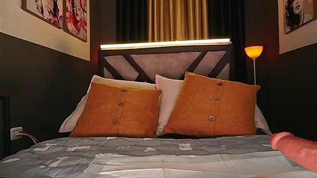 Emilyjhonson 01 online show from March 2026 01:11:02 PM