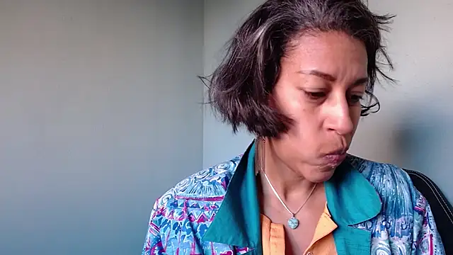 Snapshot of Goldenlace chatting on February 2026 04:29:02 PM Goldenlace online show from February 2026 04:29:02 PM