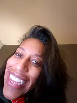Snapshot of Goldenlace chatting on March 2025 11:11:01 AM Goldenlace online show from March 2025 11:11:01 AM