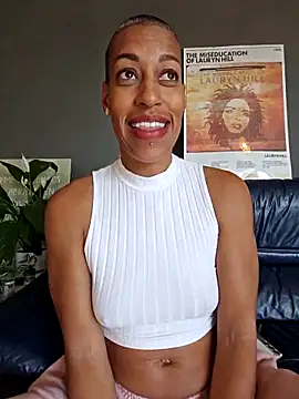 Goldenlace online show from April 2026 09:22:01 AM