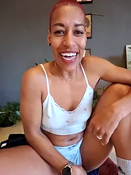 Goldenlace online show from April 2026 06:14:02 PM