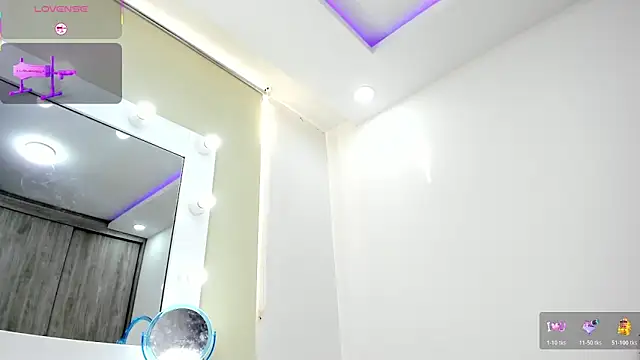 karlyn angels online show from April 2026 09:43:01 PM