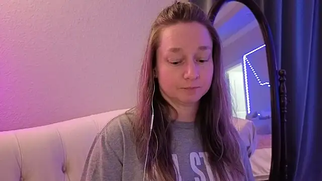 Vivian MayXxX online show from December 2025 10:14:02 PM