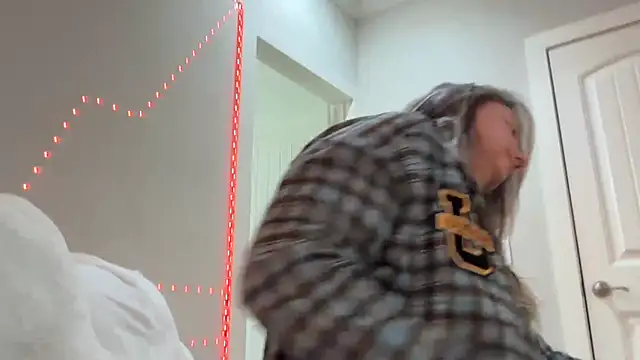 Vivian MayXxX online show from September 2025 06:46:02 PM