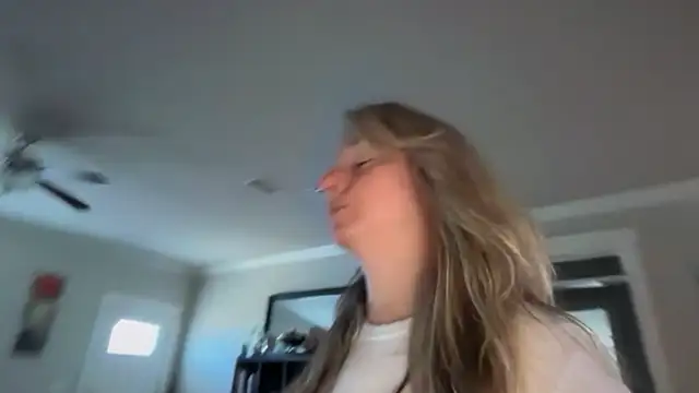 Vivian MayXxX online show from March 2026 05:03:02 PM