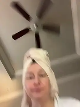 Vivian MayXxX online show from December 2025 09:26:01 PM