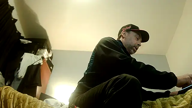 Wolfeman74 online show from March 2026 09:40:01 PM