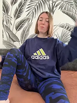 Daisy Michto Officiel online show from May 2026 11:02:01 AM