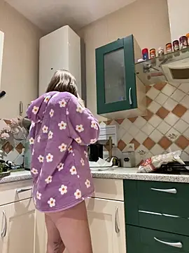 Snapshot of Daisy_Michto_Officiel chatting on January 2025 03:13:02 PM Daisy Michto Officiel online show from January 2025 03:13:02 PM