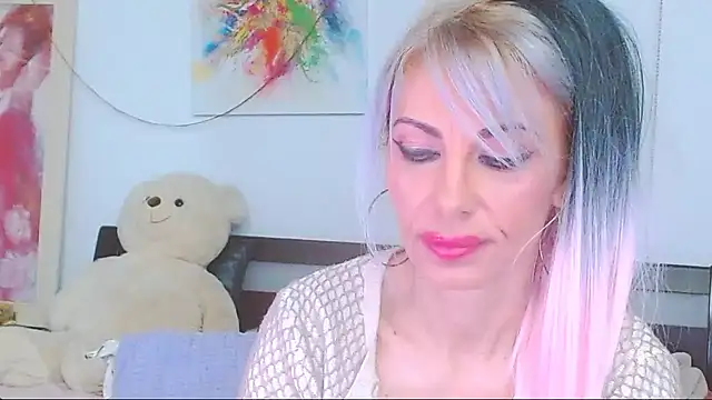 HoneyLara online show from March 2026 08:38:01 PM