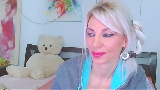 HoneyLara online show from March 2026 08:16:01 PM