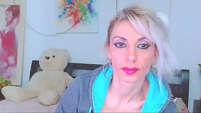 HoneyLara online show from March 2026 09:48:01 PM