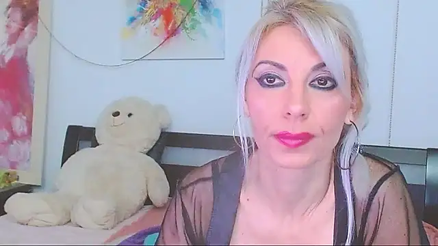 HoneyLara online show from March 2026 09:27:02 PM