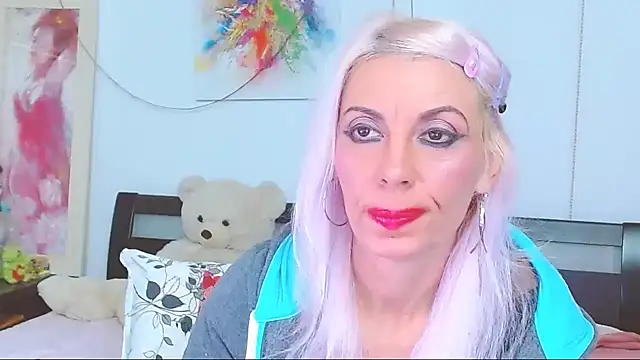 HoneyLara online show from October 2025 08:43:01 PM