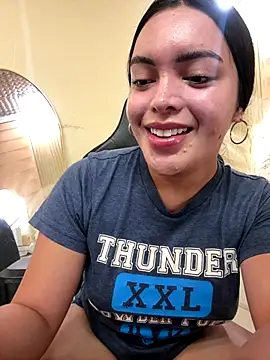 Snapshot of HotstuffCherrySummer chatting on November 2025 08:18:01 AM HotstuffCherrySummer online show from November 2025 08:18:01 AM