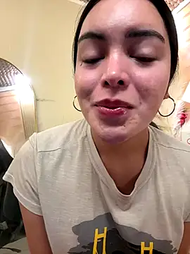 Snapshot of HotstuffCherrySummer chatting on November 2025 08:37:01 AM HotstuffCherrySummer online show from November 2025 08:37:01 AM