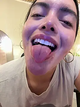 HotstuffCherrySummer online show from March 2026 08:18:01 AM