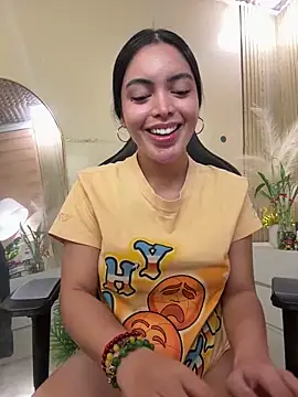Snapshot of HotstuffCherrySummer chatting on April 2026 11:01:01 AM HotstuffCherrySummer online show from April 2026 11:01:01 AM