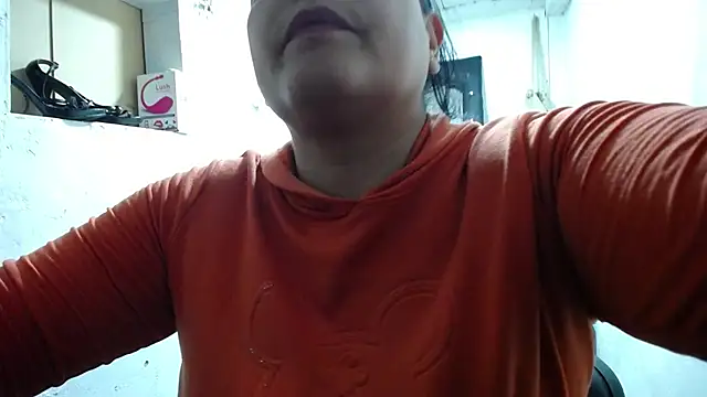 nattashafoxx online show from December 2025 12:11:02 AM