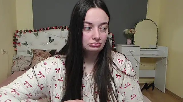 MilanaPrice online show from February 2026 07:38:01 PM