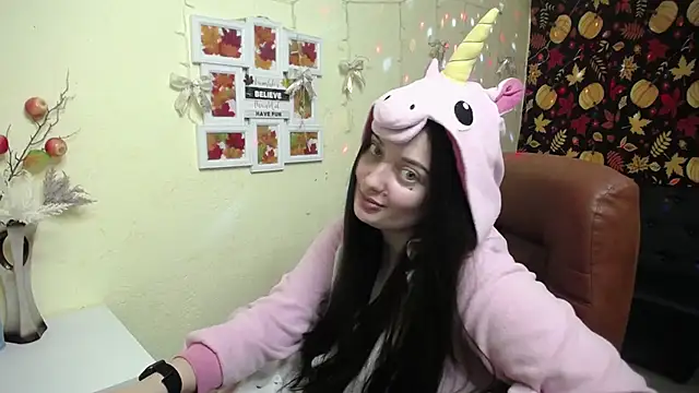 MilanaPrice online show from December 2025 07:26:02 PM