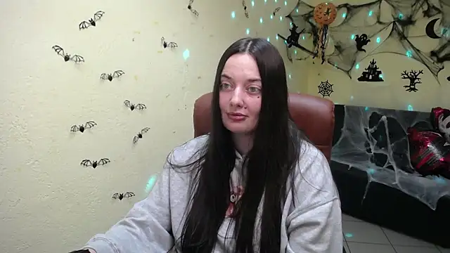 MilanaPrice online show from October 2025 05:26:02 PM