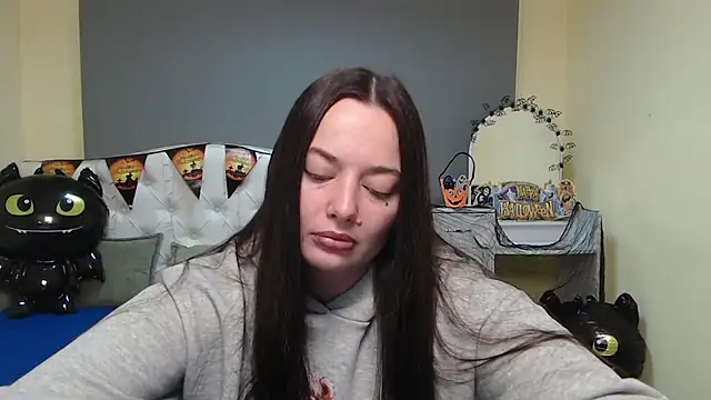 MilanaPrice online show from October 2025 05:17:02 AM