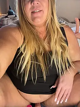 JESS LOVES online show from February 2026 09:03:01 PM