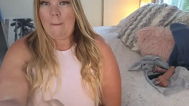 JESS LOVES online show from June 2026 02:44:02 PM