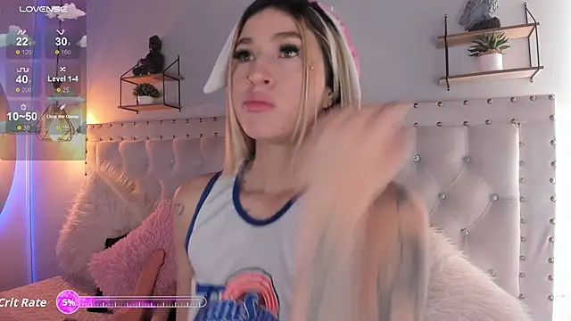 Snapshot of Atenea_Klett_ chatting on October 2025 02:51:02 PM Atenea Klett online show from October 2025 02:51:02 PM