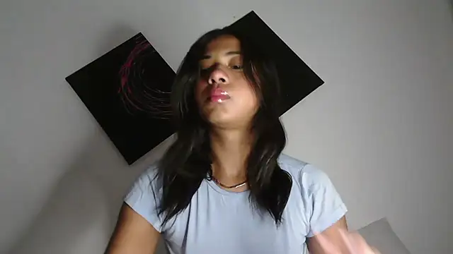 dark enchantress  online show from November 2025 01:32:02 AM