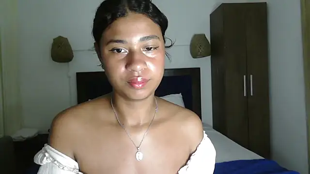 dark enchantress  online show from March 2026 10:33:01 PM