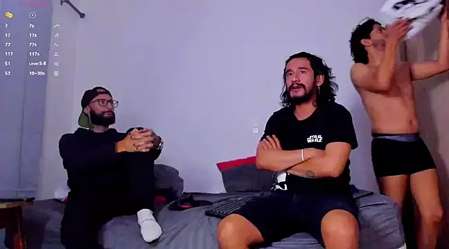 Snapshot of Cloudy_pigDude chatting on February 2025 03:15:02 AM Cloudy pigDude online show from February 2025 03:15:02 AM