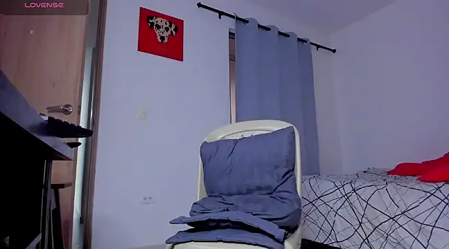 Snapshot of Cloudy_pigDude chatting on March 2025 04:47:01 AM Cloudy pigDude online show from March 2025 04:47:01 AM