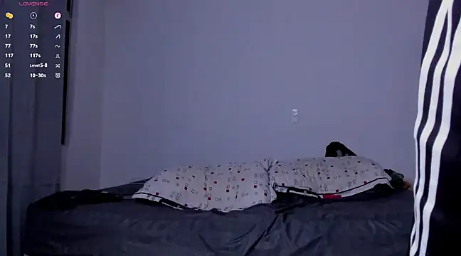 Snapshot of Cloudy_pigDude chatting on February 2025 08:50:01 AM Cloudy pigDude online show from February 2025 08:50:01 AM