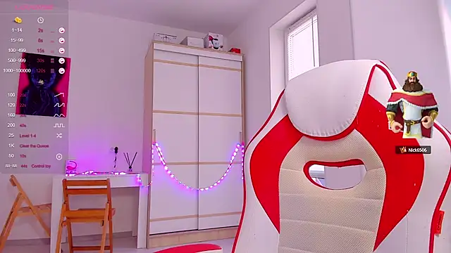 Snapshot of HotCarolineXO chatting on February 2025 10:43:02 AM HotCarolineXO online show from February 2025 10:43:02 AM